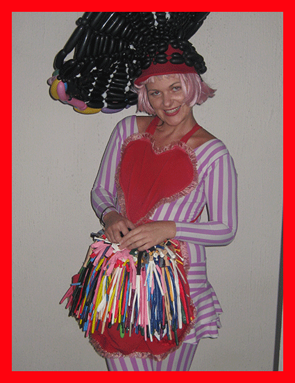Gingi the balloon girl